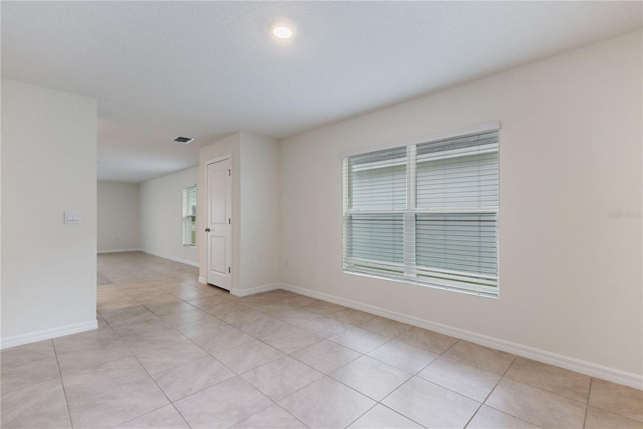 3718 Mannered Gold Avenue , Bradenton, FL 34208 Photo