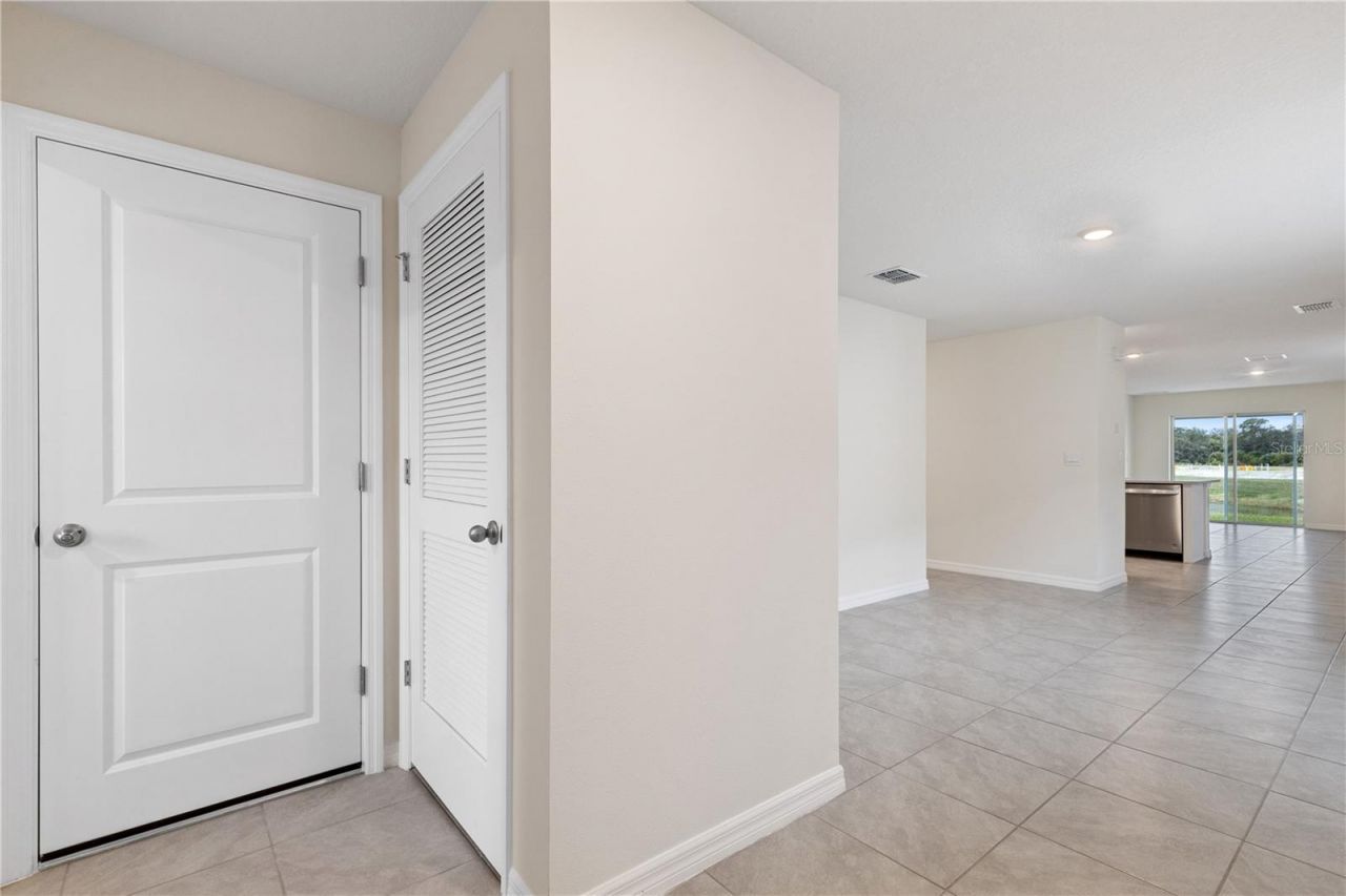 3718 Mannered Gold Avenue , Bradenton, FL 34208 Photo