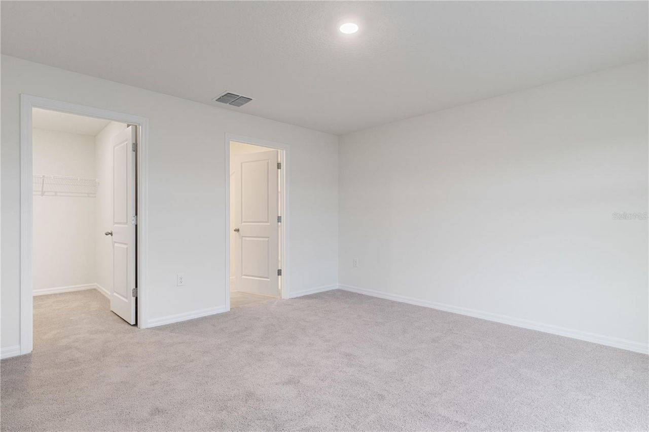 3718 Mannered Gold Avenue , Bradenton, FL 34208 Photo