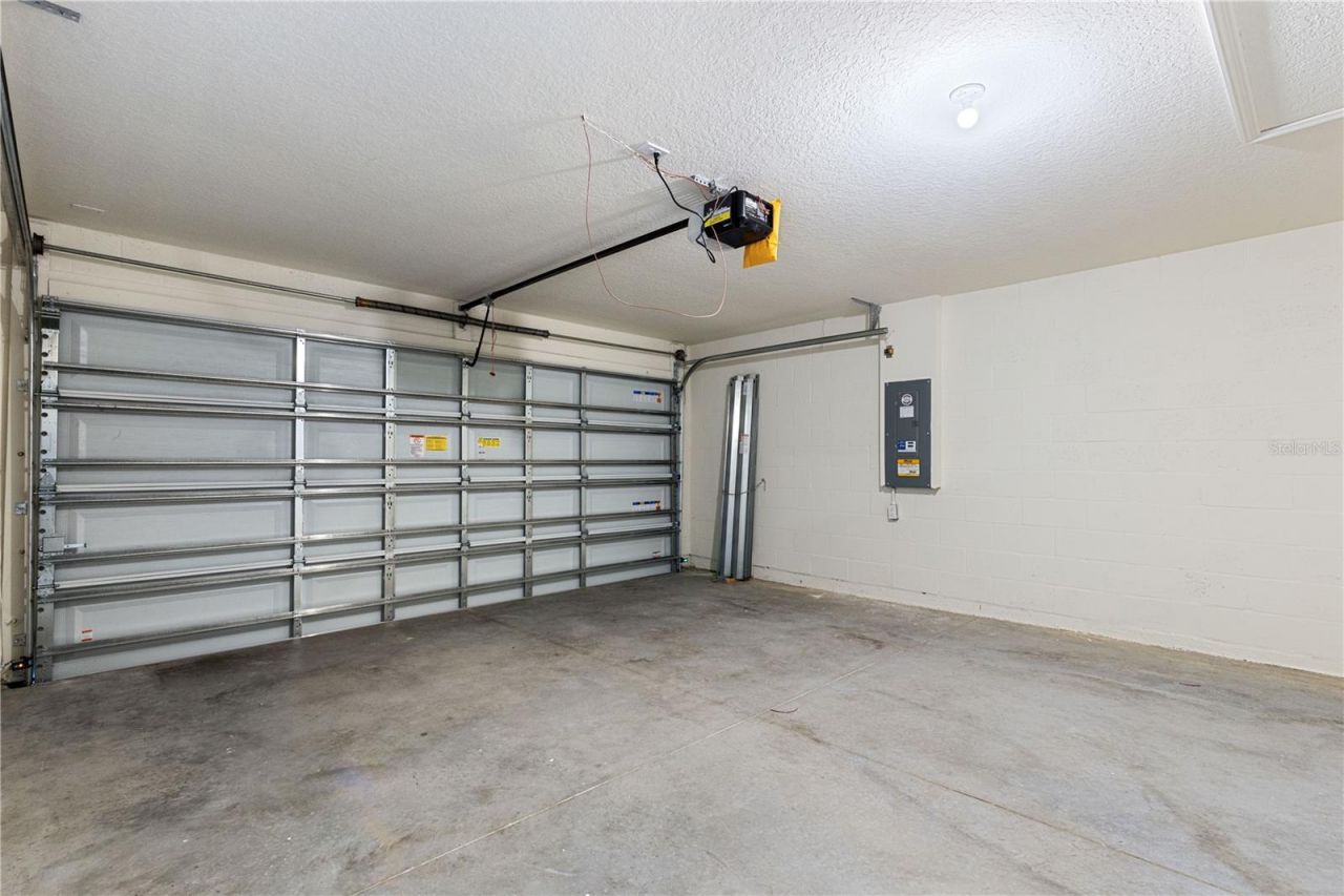 3718 Mannered Gold Avenue , Bradenton, FL 34208 Photo