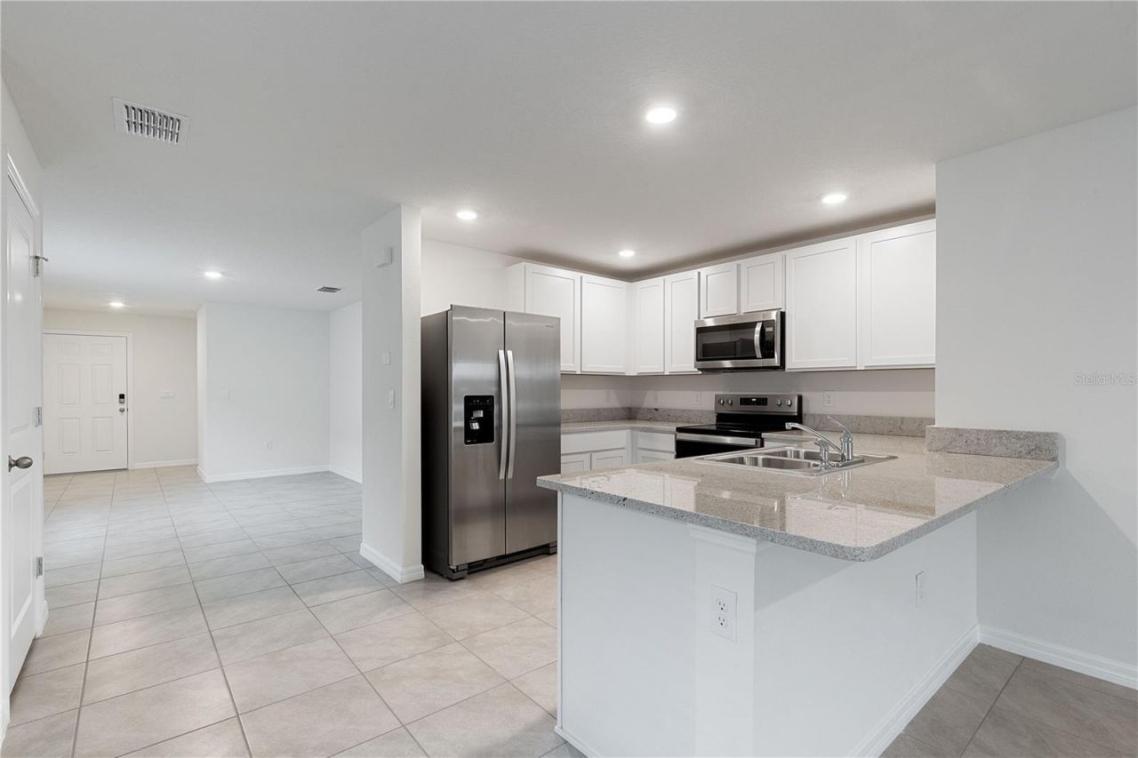 3718 Mannered Gold Avenue , Bradenton, FL 34208 Photo