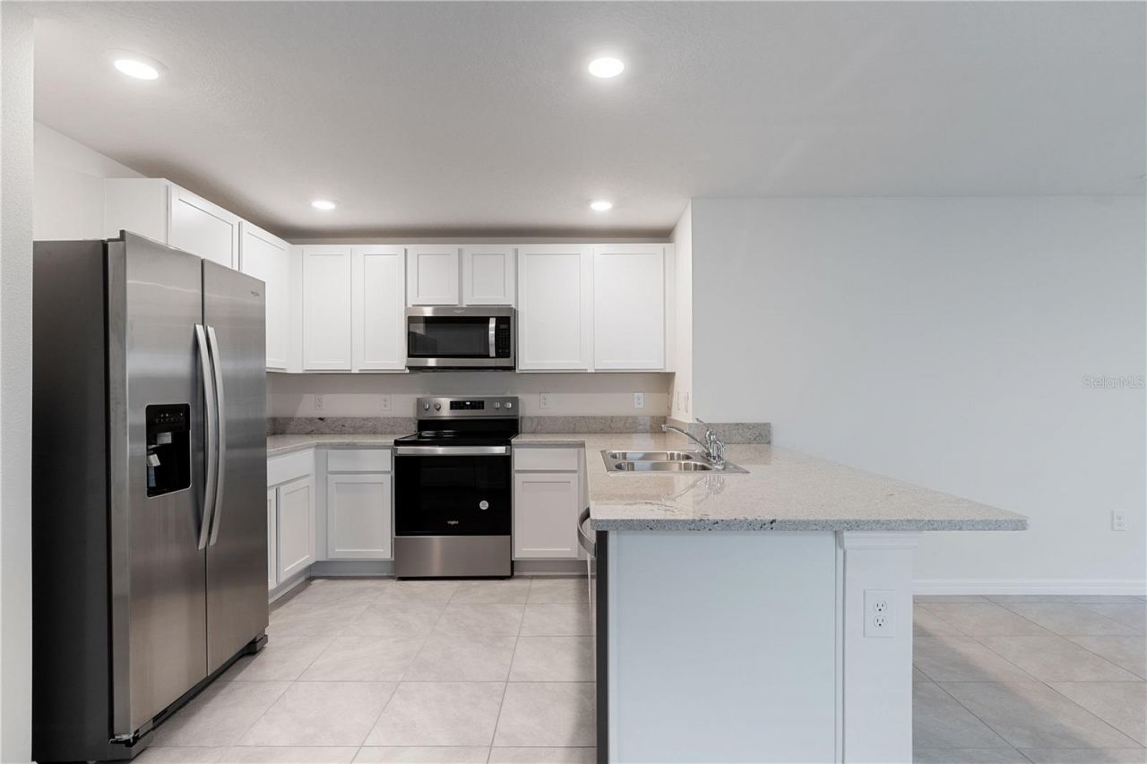 3718 Mannered Gold Avenue , Bradenton, FL 34208 Photo