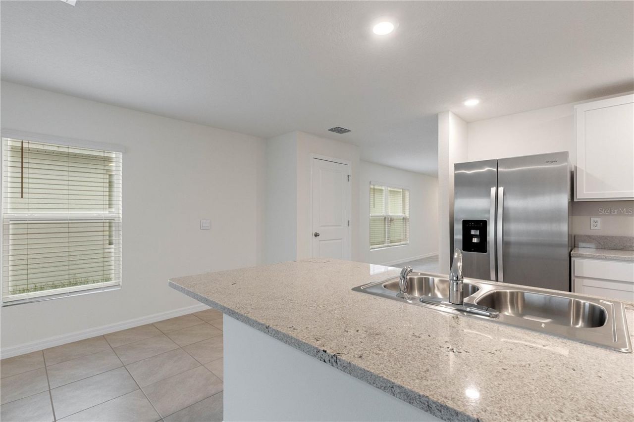 3718 Mannered Gold Avenue , Bradenton, FL 34208 Photo