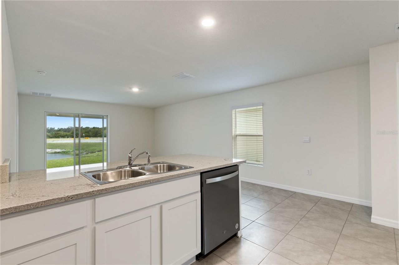 3718 Mannered Gold Avenue , Bradenton, FL 34208 Photo