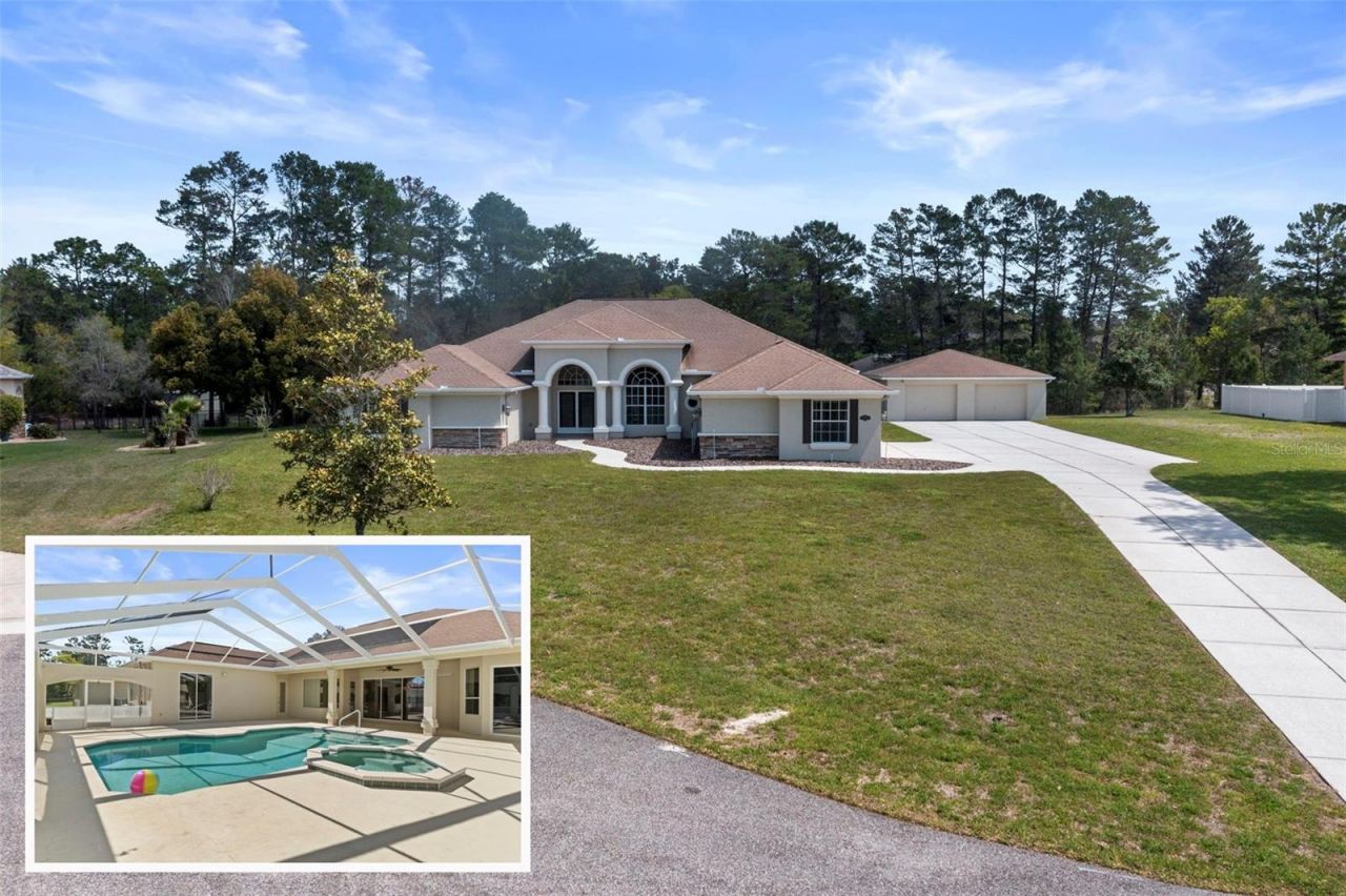 10130 Lazy Days Court, Weeki Wachee, FL 34613 Main Photo