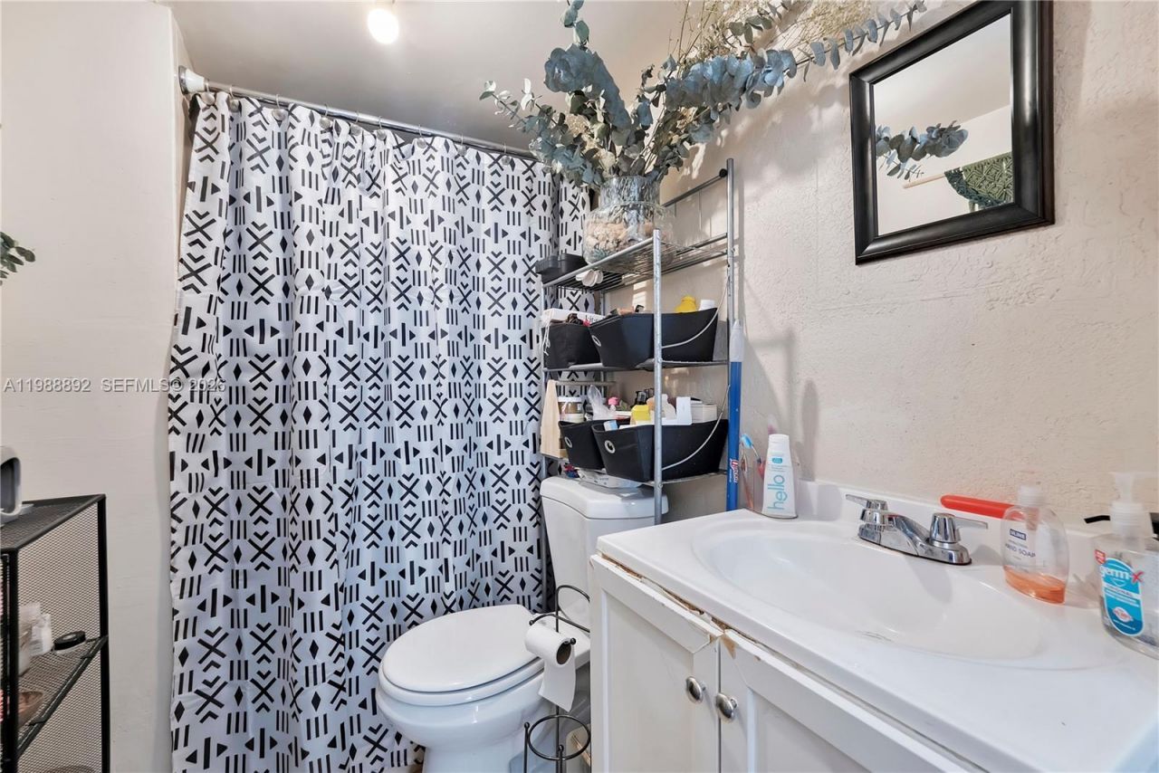 1173 NW 135th Ct , Miami, FL 33182 Photo