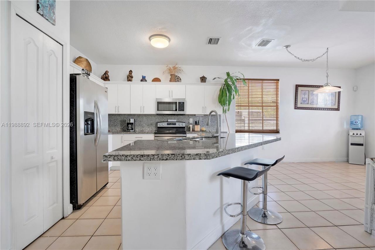 1173 NW 135th Ct , Miami, FL 33182 Photo