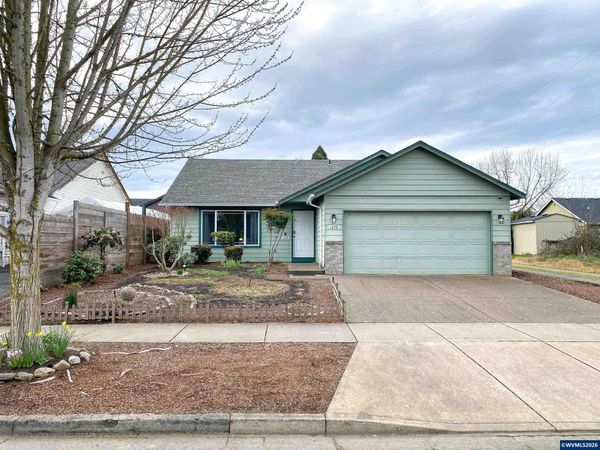 1078 S 7th St, Independence, OR 97351
