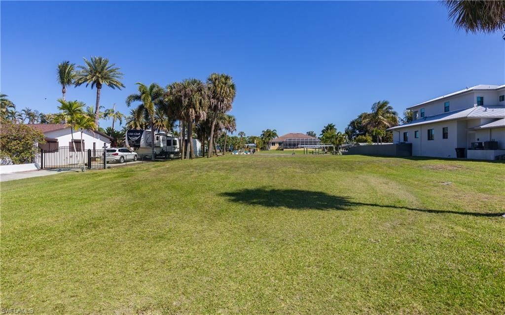 1820 Marina Cir , North Fort Myers, FL 33903 Photo