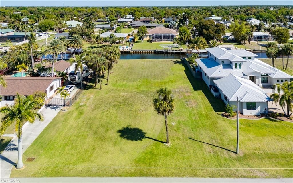 1820 Marina Cir , North Fort Myers, FL 33903 Photo