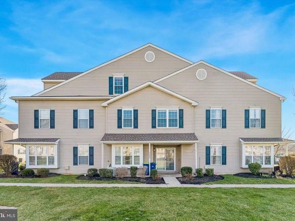 5202 DRAWBRIDGE COURT, ROYERSFORD, PA 19468