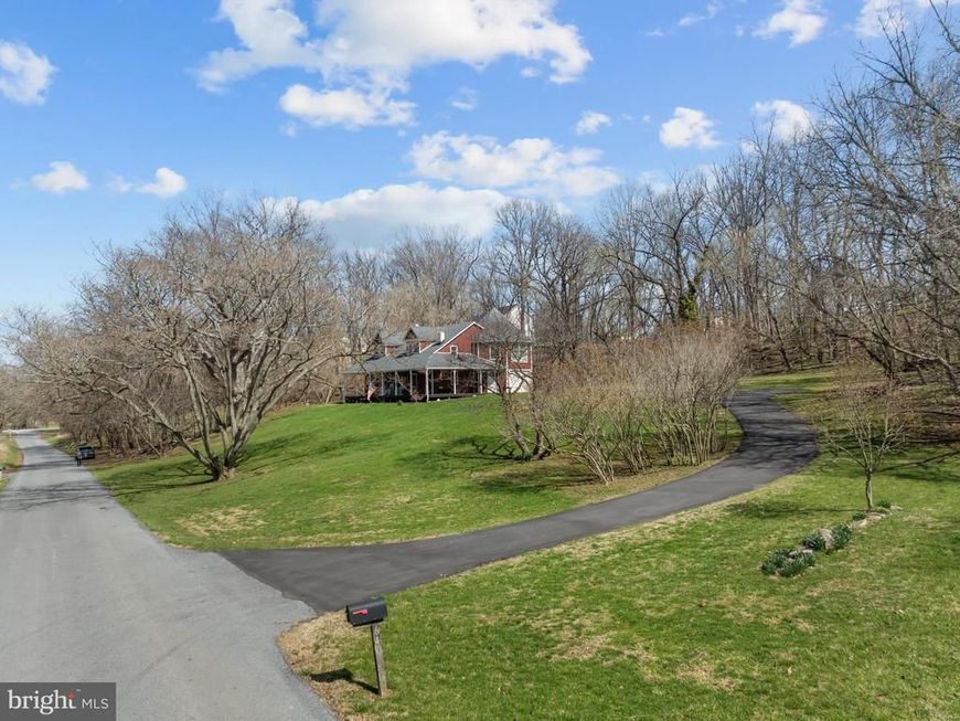 640 Stratford Lane, Charles Town, WV 25414 Main Photo