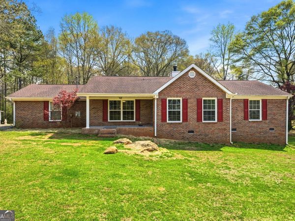 64 Timberland Court, Gay, GA 30218