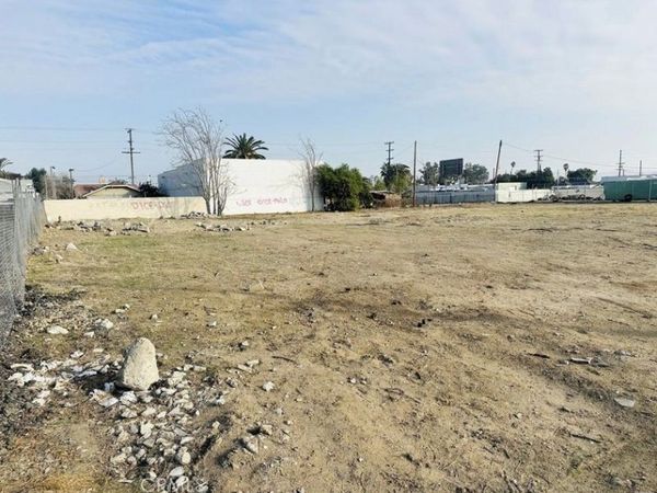 323 S Mayfield, San Bernardino, CA 92401
