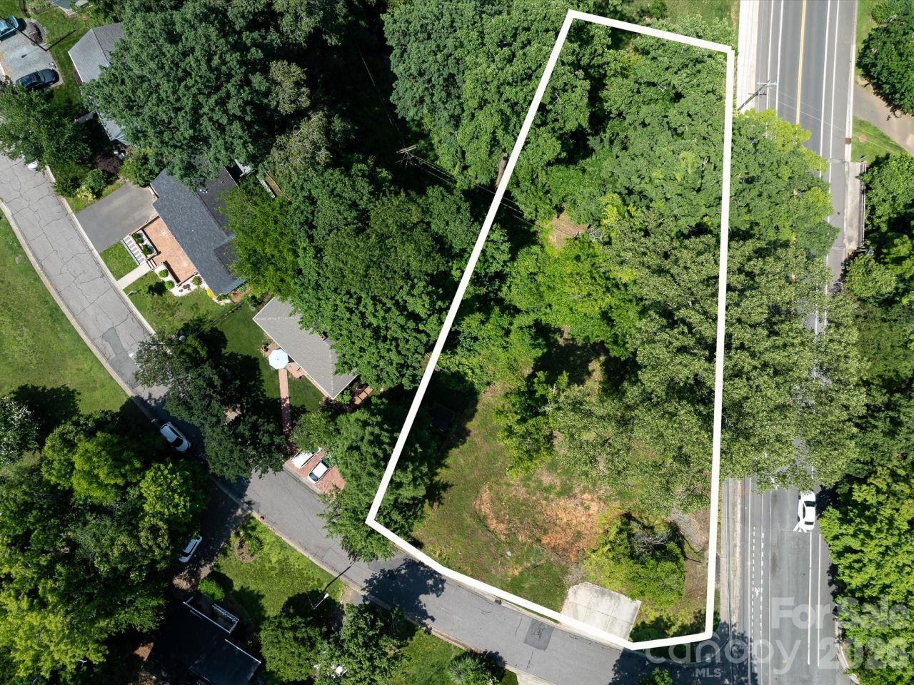 4800 Valley Stream Road , Charlotte, NC 28209 Main Photo