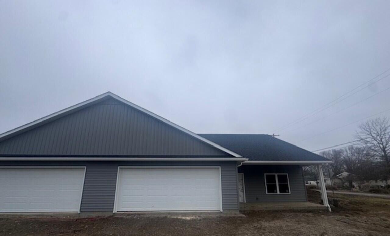 11025 Mushroom Rd Nw, Unit B, Beach City, OH 44608 Main Photo