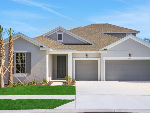 17527 VALLEYWOOD PARKWAY , LAND O LAKES, FL 34638