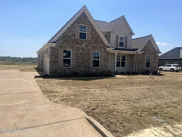 7379 Newbury Drive, Olive Branch, MS 38654