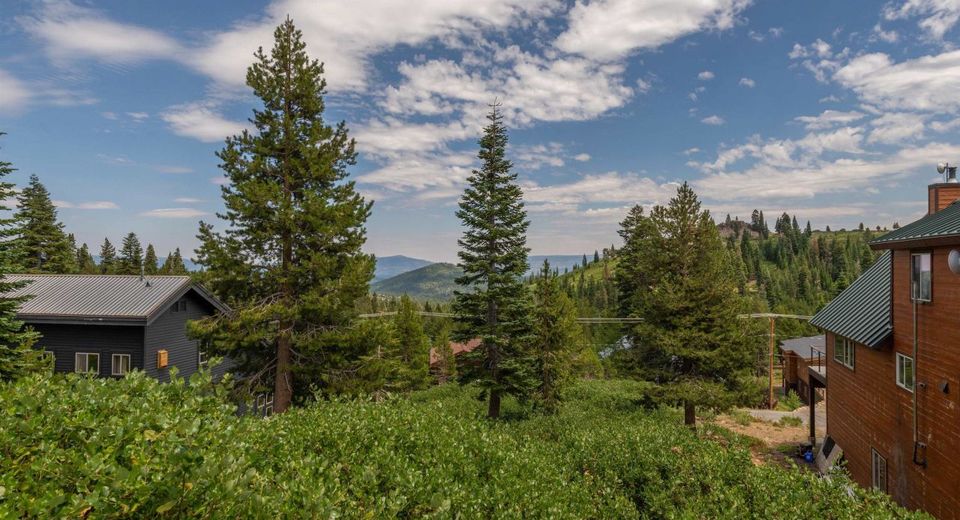15644 Skislope Way, Truckee, CA 96161 Photo