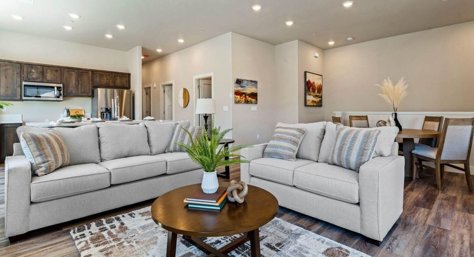 180 Silver Peak Loop, Unit 3, Carson City, NV 89701 Photo