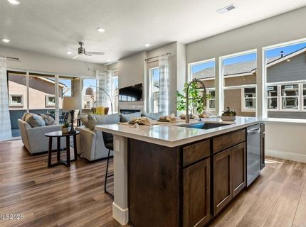 180 Silver Peak Loop, Unit 3, Carson City, NV 89701 Photo