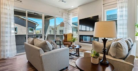 180 Silver Peak Loop, Unit 3, Carson City, NV 89701 Photo