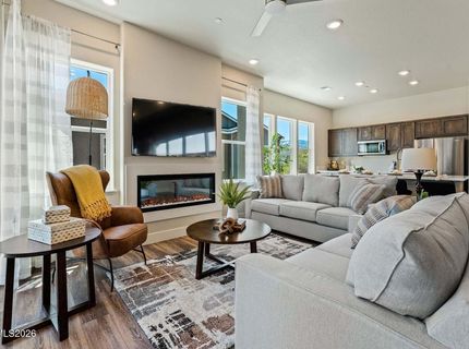 180 Silver Peak Loop, Unit 3, Carson City, NV 89701 Photo