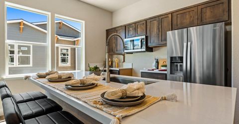 180 Silver Peak Loop, Unit 3, Carson City, NV 89701 Photo