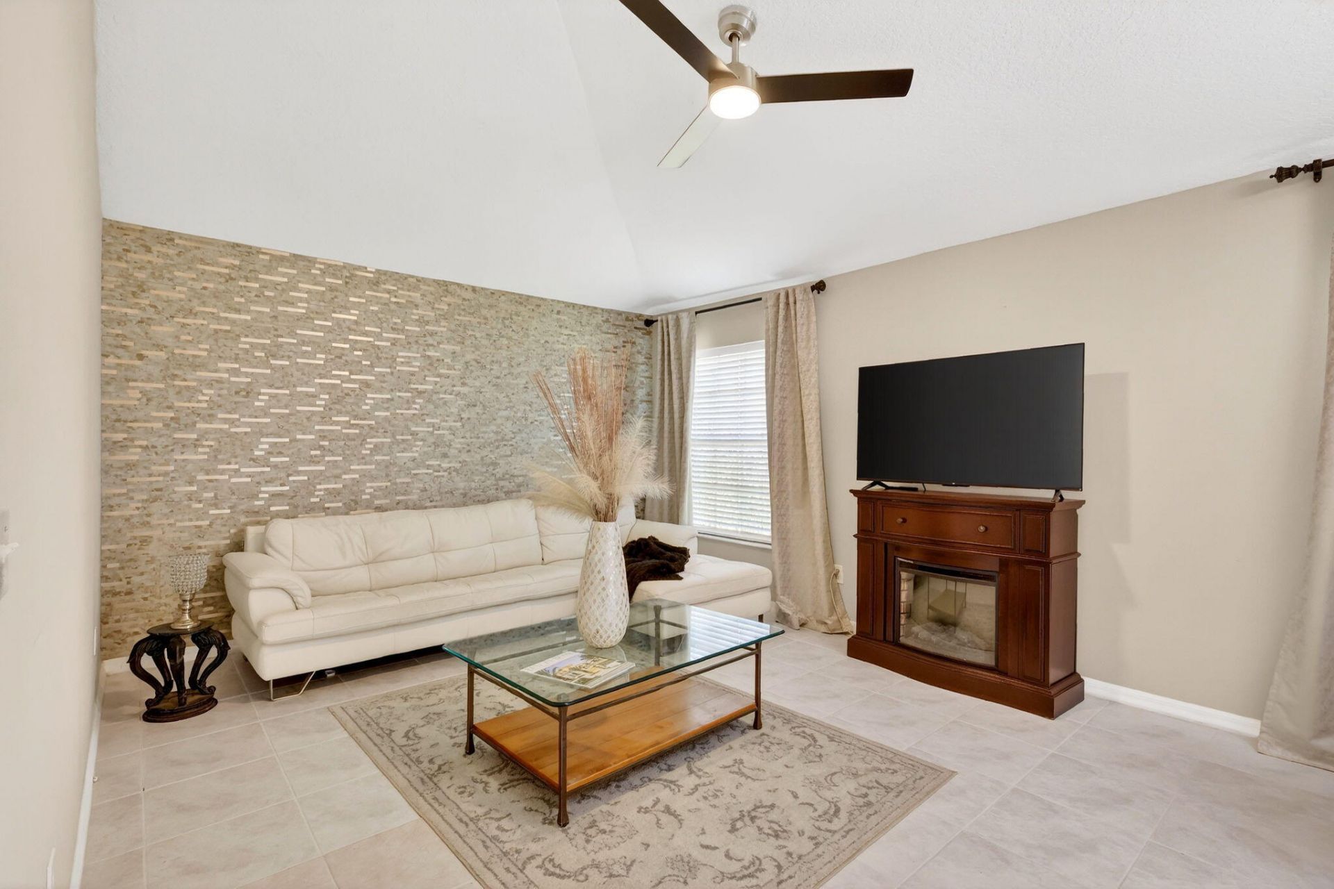 544 SE Nome Drive, Port Saint Lucie, FL 34984 Photo