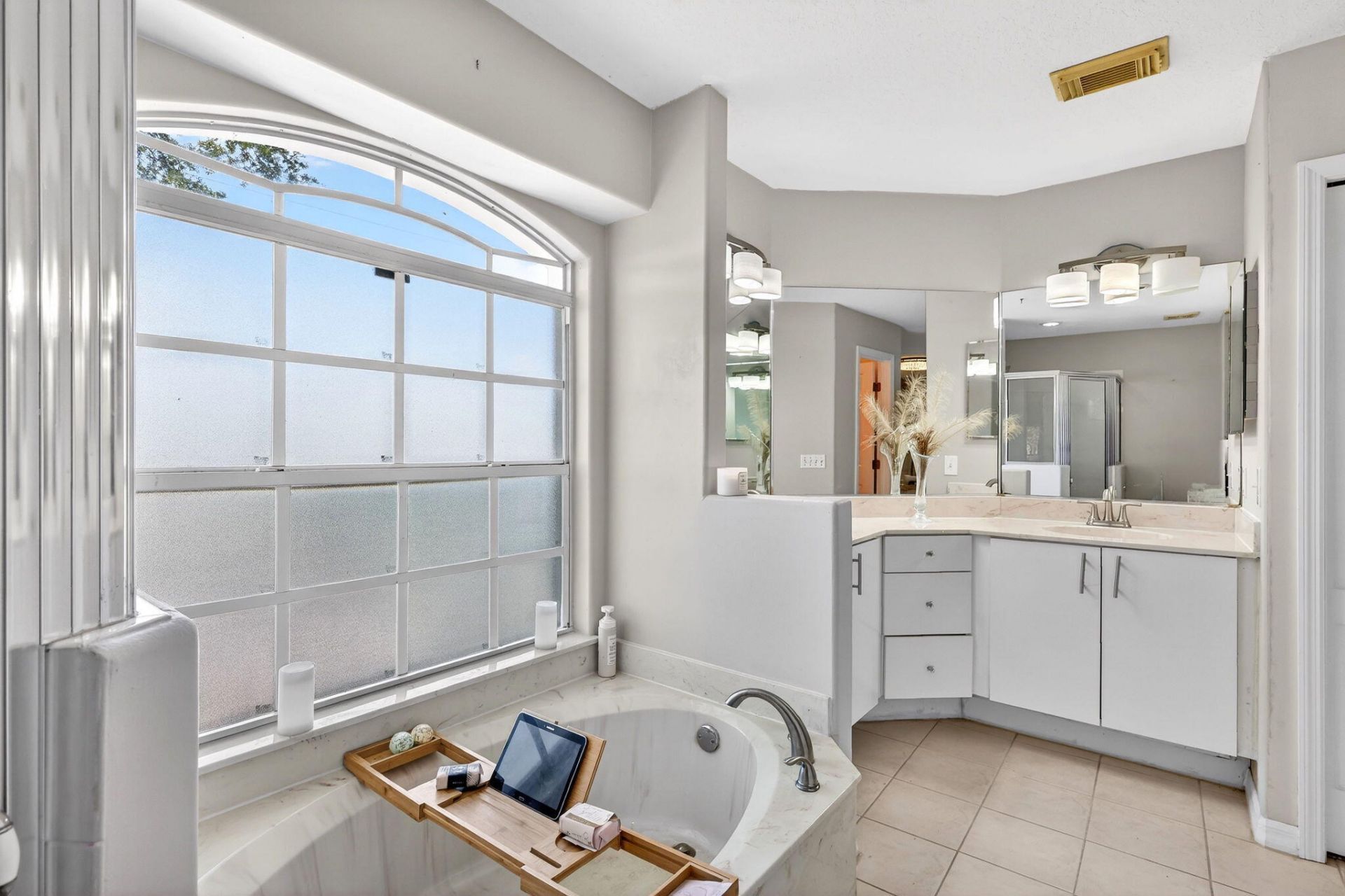 544 SE Nome Drive, Port Saint Lucie, FL 34984 Photo