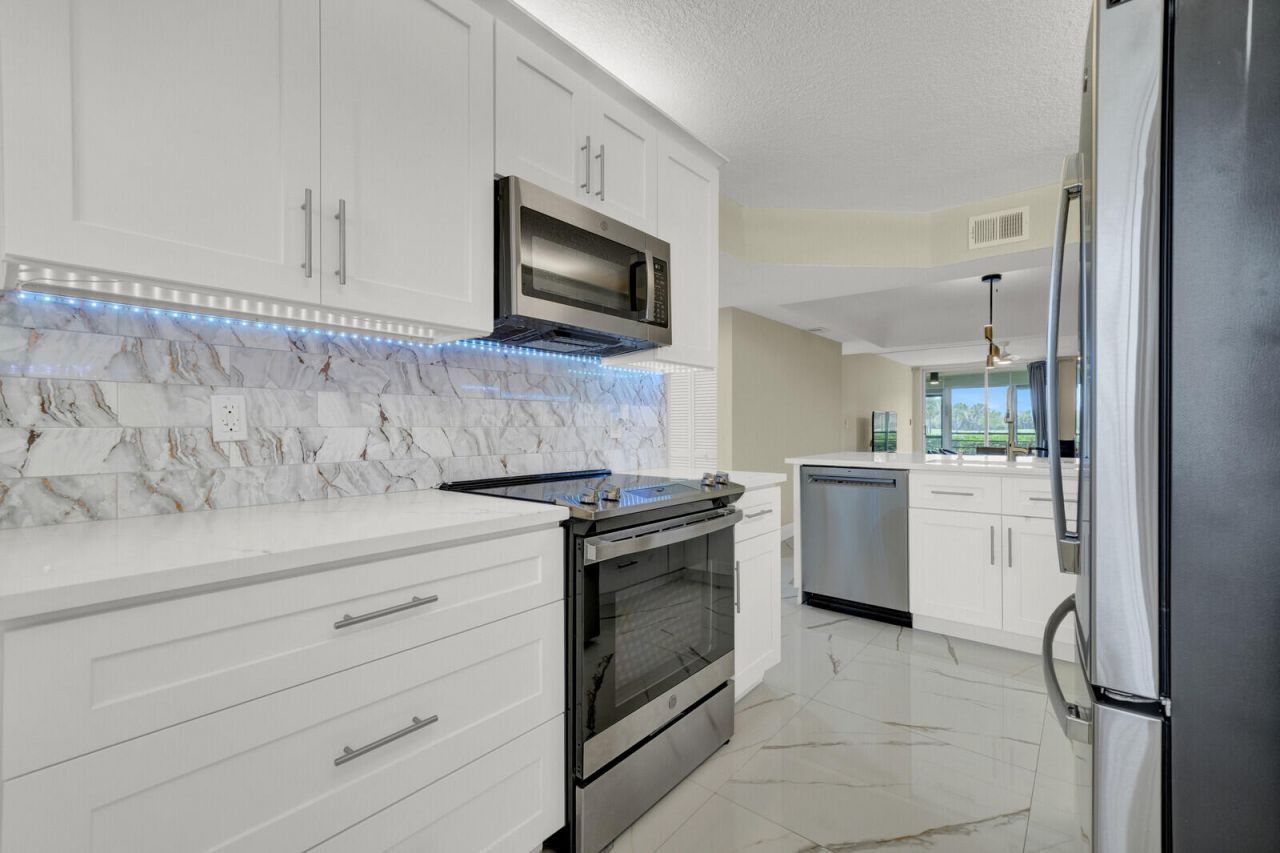 23277 Barwood Lane N, Unit Apt 107, Boca Raton, FL 33428 Photo