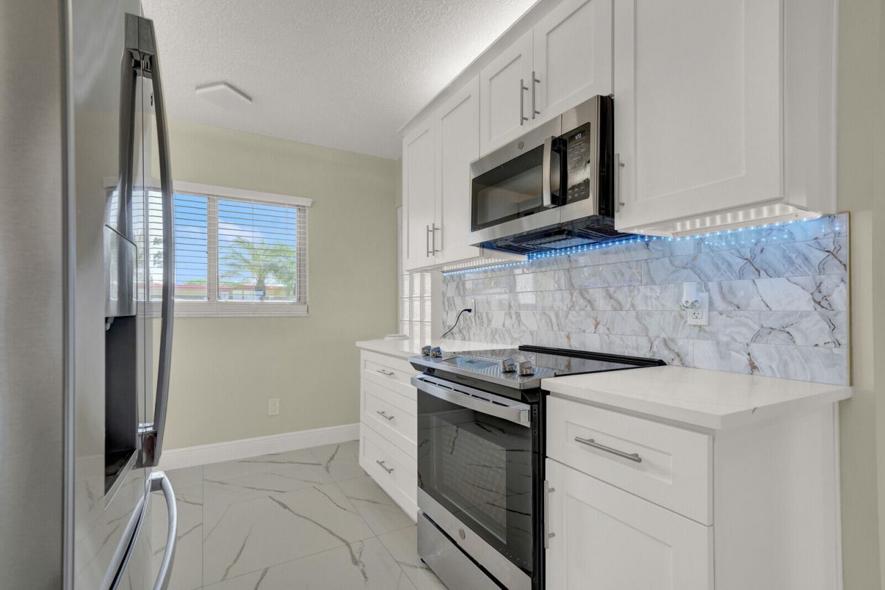 23277 Barwood Lane N, Unit Apt 107, Boca Raton, FL 33428 Photo