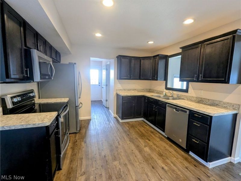 1045 E 347th Street, Eastlake, OH 44095 Photo 11