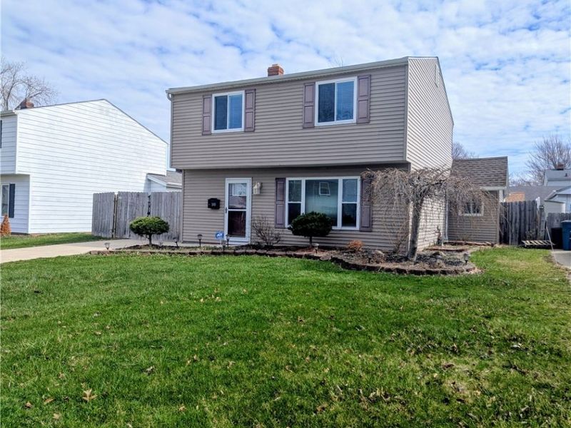 1045 E 347th Street, Eastlake, OH 44095 Photo 2