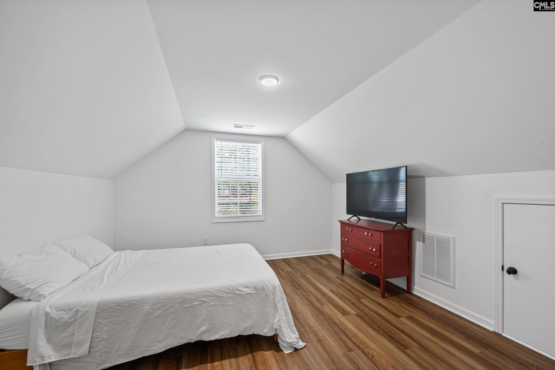 1305 Ridgeway Road Photo 24