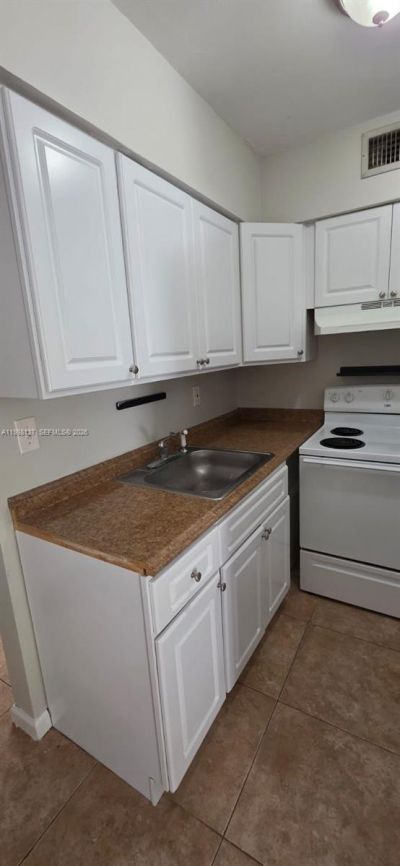 3031 NE 21 Ter, Unit 2, Oakland Park, FL 33306 Photo