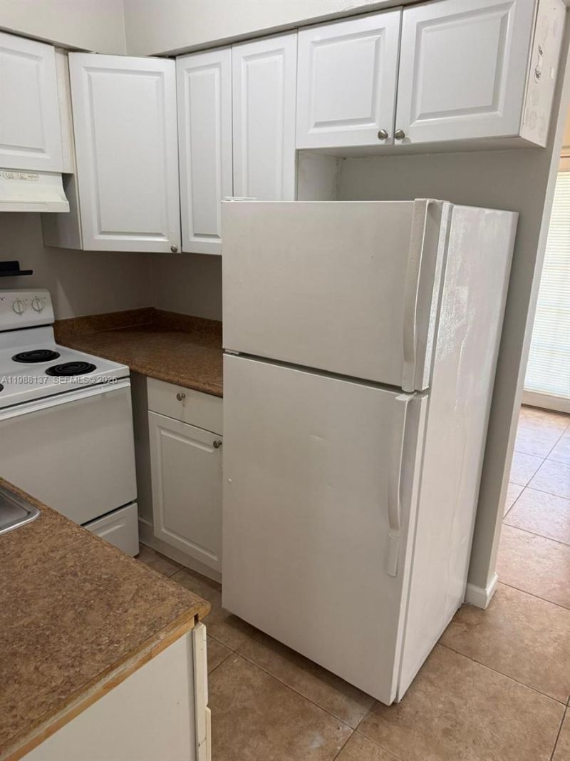 3031 NE 21 Ter , Unit 2, Oakland Park, FL 33306 Photo