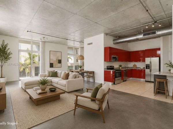 2100 Van Buren St, Unit 319, Hollywood, FL 33020