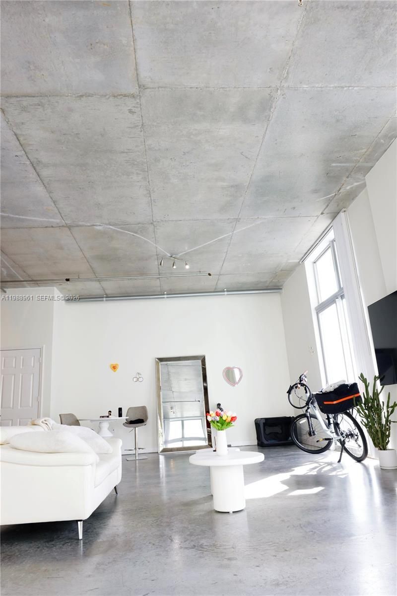 2100 Van Buren St , Unit 319, Hollywood, FL 33020 Photo