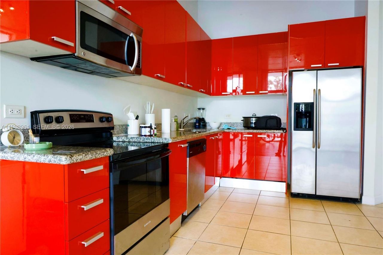 2100 Van Buren St , Unit 319, Hollywood, FL 33020 Photo