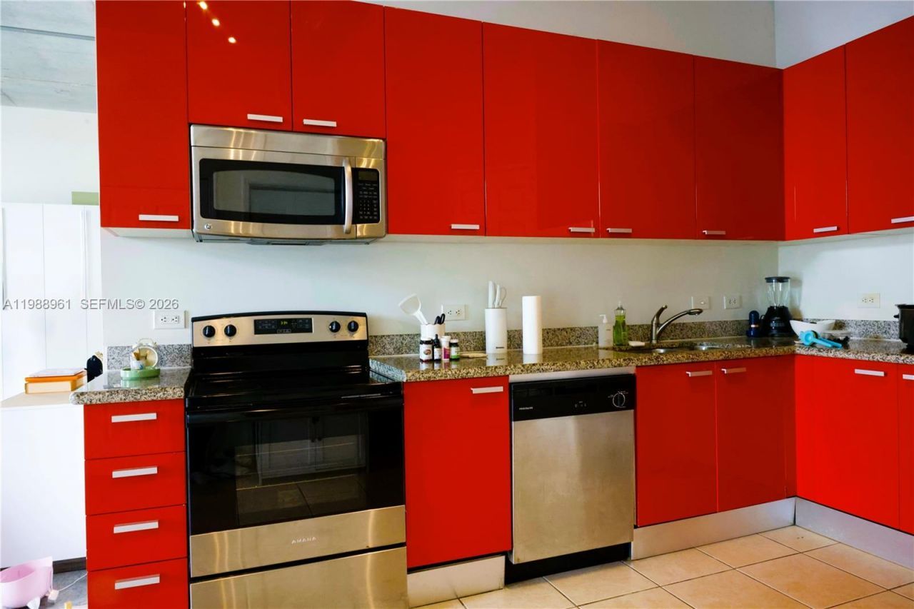 2100 Van Buren St , Unit 319, Hollywood, FL 33020 Photo