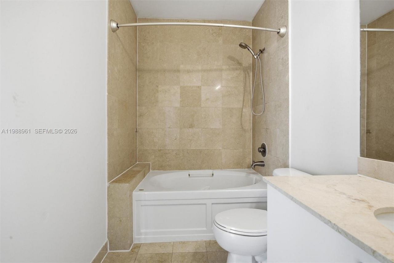 2100 Van Buren St, Unit 319, Hollywood, FL 33020 Photo