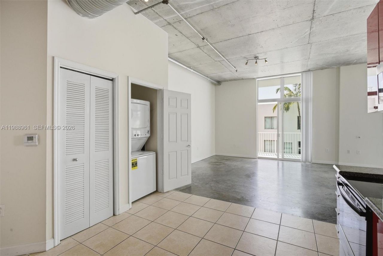 2100 Van Buren St, Unit 319, Hollywood, FL 33020 Photo