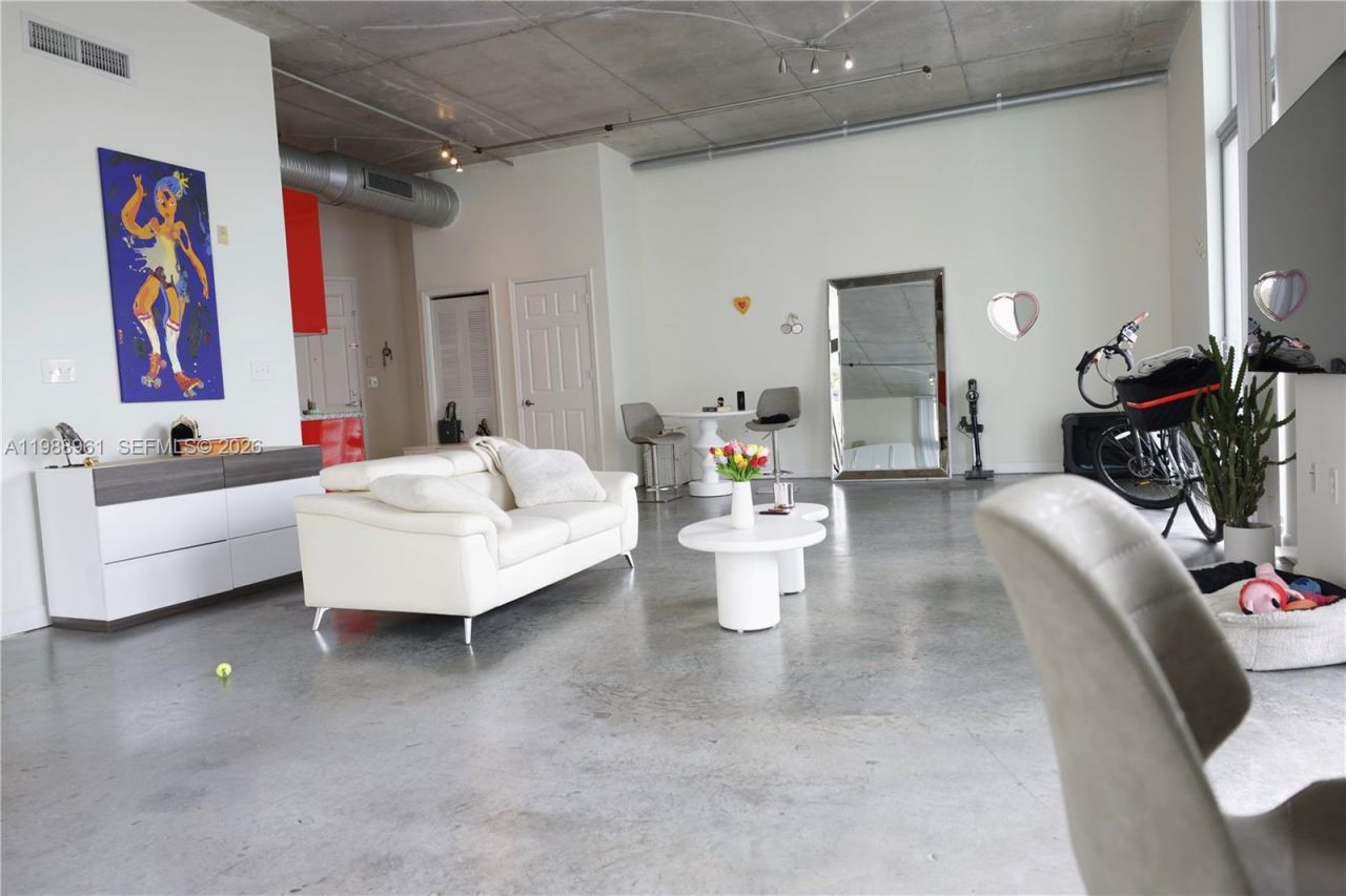 2100 Van Buren St , Unit 319, Hollywood, FL 33020 Photo