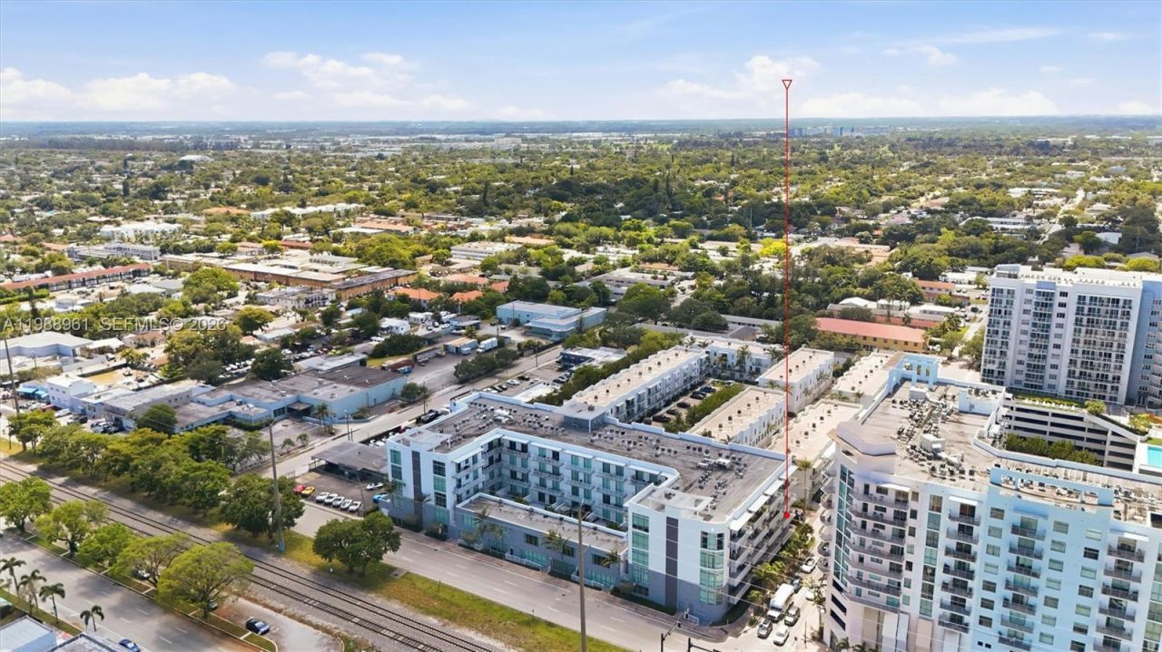 2100 Van Buren St, Unit 319, Hollywood, FL 33020 Photo
