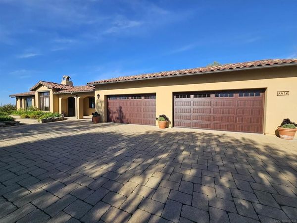 8418 Run of the Knolls, San Diego, CA 92127