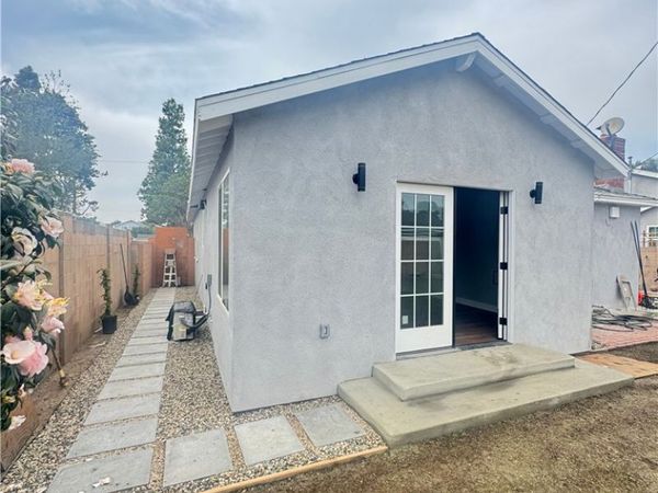 1900 N Bellflower, Long Beach, CA 90815