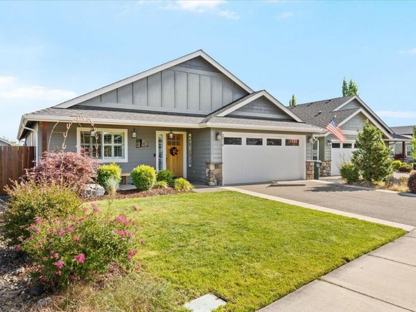 2818 Esther Lane, Grants Pass, OR 97527