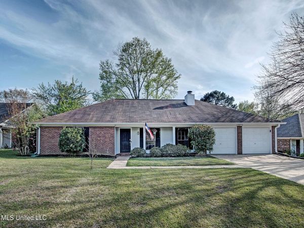 617 Water Oak Drive, Madison, MS 39110