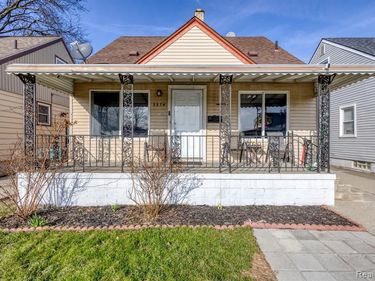 2374 Detroit Avenue, Lincoln Park, MI 48146